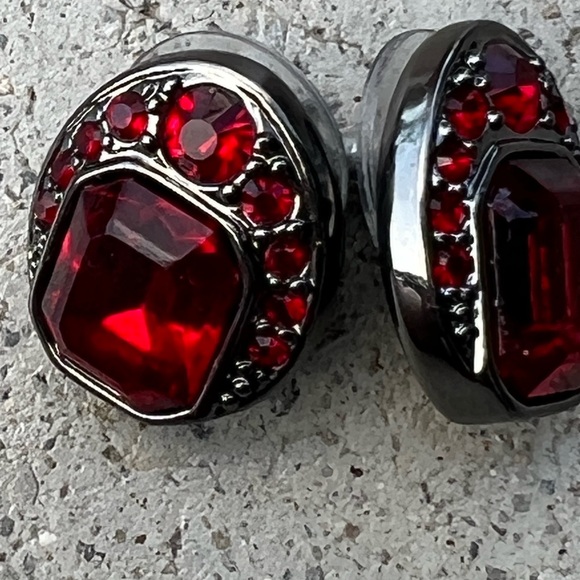 Givenchy Stud earrings - Picture 6 of 9